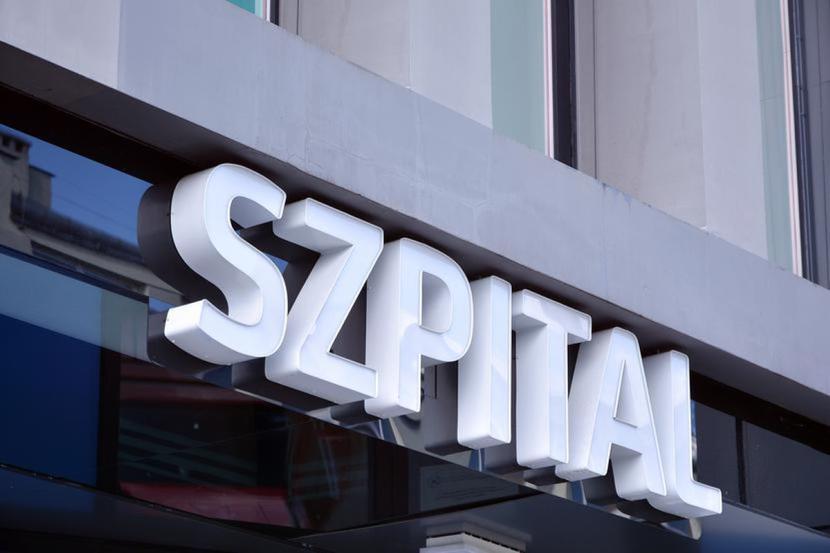 Szpitale czekają na przepisy wykonawcze do ustawy o jakości dotyczące procesu akredytacji.