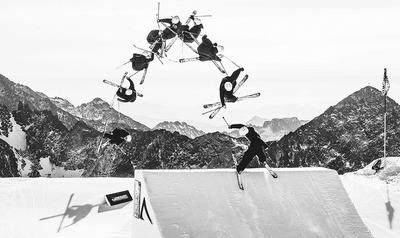 Ewolucja z nart. Gdyby nie kontuzja, jakiej Bartosz Sibiga nabawił się, uprawiając zawodowo freeskiing, nie odkryłby fenomenu YouTuberów, bez tego zaś nie wpadłby na pomysł portalu. Spontaniczność jest, jego zdaniem jednym z powodów, dla którego ten biznes w ogóle się kręci.