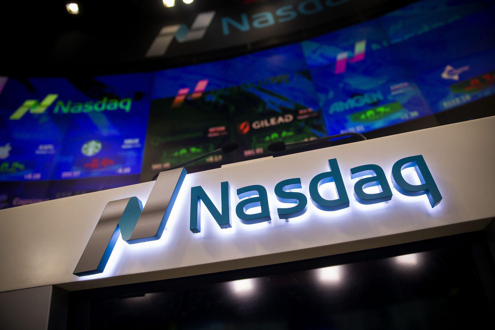 Rekord Nasdaq po zmiennej sesji