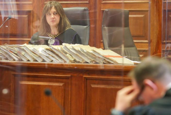 Nieprzejrzysta sprawiedliwość: