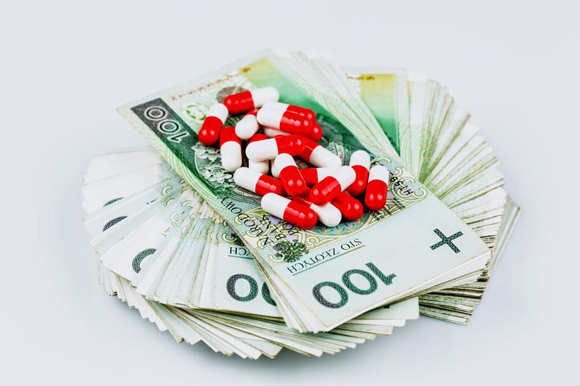 Analiza IPOKE wskazuje, że koszty ponoszone przez pacjentów są wysokie, a 2/3 z nich dotyczy leków.