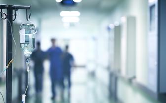 Holandia: brakuje kadr medycznych, szpitale odwołują operacje