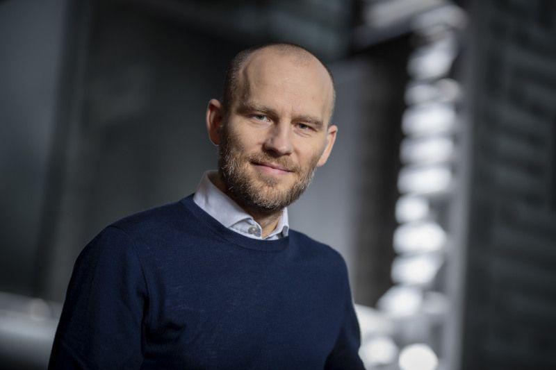 PAWEŁ PAWLIK, Dyrektor zarządzający, Departament Produktów i Taryfikacji Klientów Korporacyjnych w Warcie PAWEŁ PAWLIK, Dyrektor zarządzający, Departament Produktów i Taryfikacji Klientów Korporacyjnych w Warcie