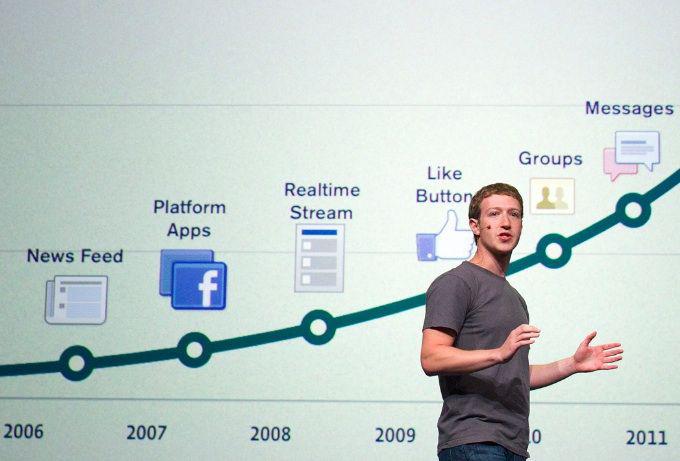 Szef portalu Mark Zuckerberg podczas prezentacji (fot. Bloomberg)