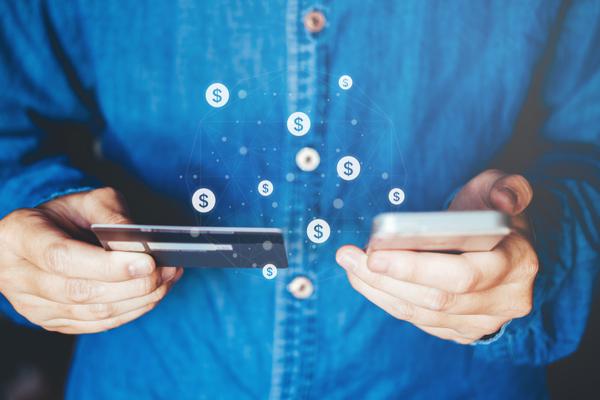 Raport: Liczba mobilnych kart zbliżeniowych Google Pay, Apple Pay i HCE – II kw. 2023