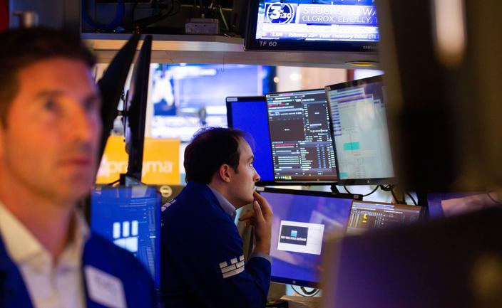 Wyprzedaż spółek technologicznych obniżyła indeksy Wall Street 