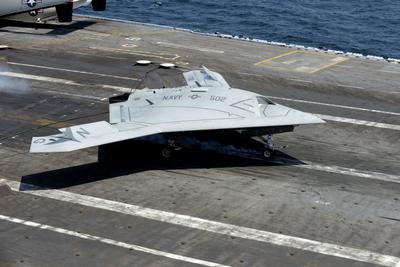 ... i jego prawdopodobny następca X-47B Pegasus