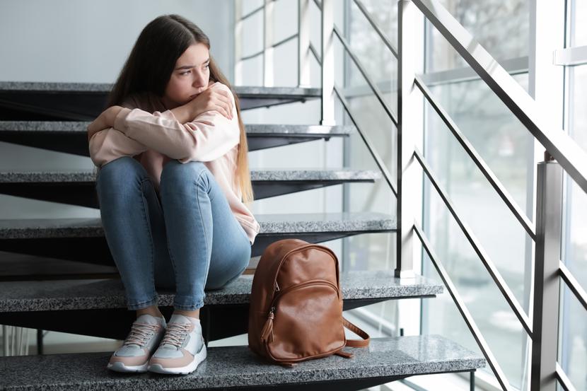 Jak wynika z danych pochodzących z badania EZOP problem tendencji samobójczych w przebiegu życia u młodzieży pomiędzy 12 a 17 r.ż. dotyka 5,7 proc. osób Jak wynika z danych pochodzących z badania EZOP problem tendencji samobójczych w przebiegu życia u młodzieży pomiędzy 12 a 17 r.ż. dotyka 5,7 proc. osób