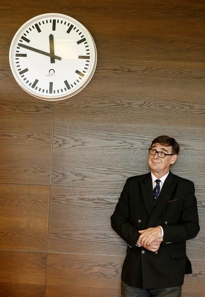 PKP, którymi kieruje Krzysztof Mamiński, mają 6,8 tys. kolejowych budynków mieszkalnych, które od lat próbują sprzedawać mieszkańcom lub samorządom. W ubiegłym roku zaoferowały gminom przejęcie 1,38 tys. mieszkań, ale chętnych znalazły tylko na 18.
