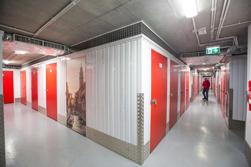 Self storage: