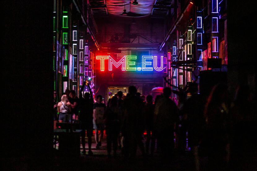 Ravekjavík Industries: Ravekjavík Industries: