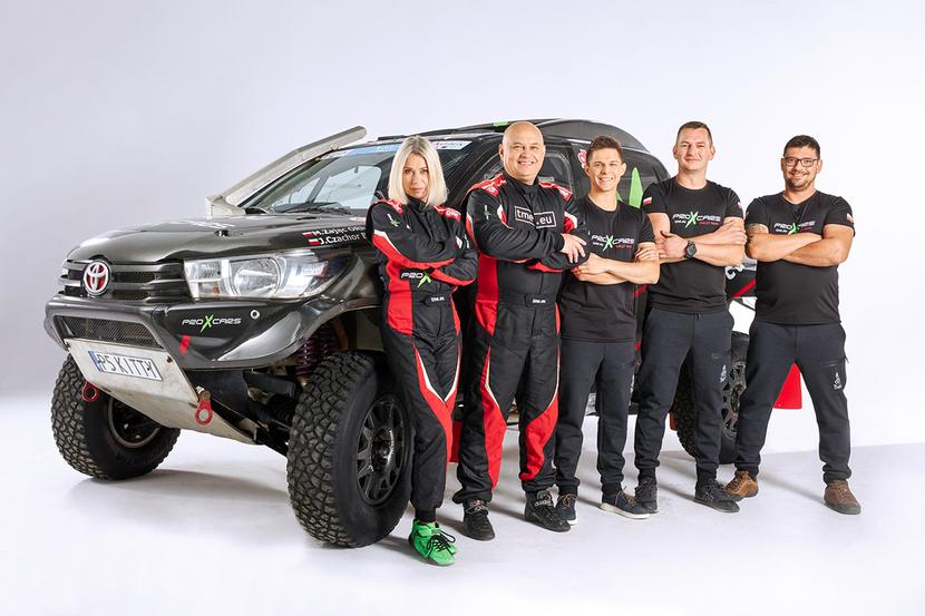 Motoryzacja: Motoryzacja: