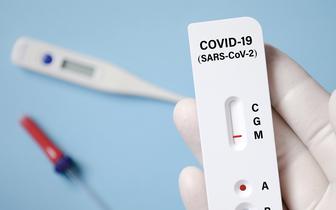 Bezpłatne testy w kierunku Covid-19, grypy i RSV? AOTMiT dziś wyda rekomendację