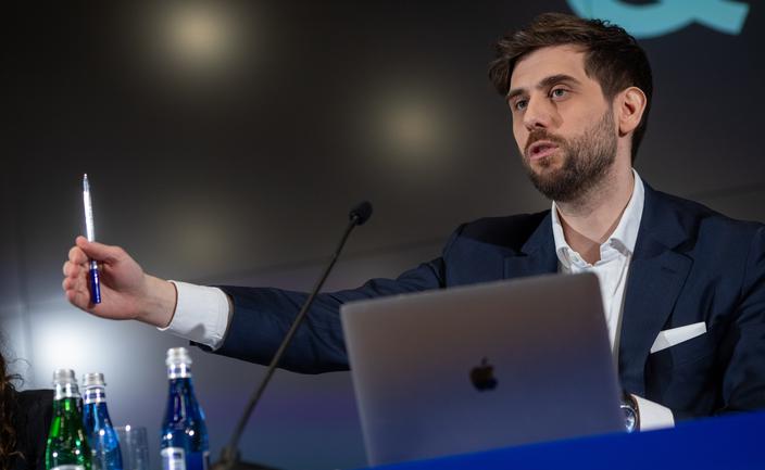 Jest nowa strategia Polsatu. Kurs nurkuje