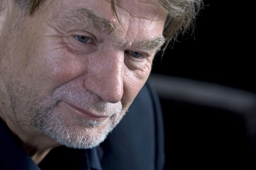 Nigeria należy do najszybciej rozwijających się krajów regionu, przed którym stoją wielkie wyzwania infrastrukturalne i społeczne. Nasza oferta miała unikalną konstrukcję zakładającą udział społeczności lokalnych w zyskach z koncesji. Doświadczenie, które zdobyliśmy przy innych projektach na rynkach wschodzących oraz  zrozumienie lokalnych potrzeb znacząco przyczyniło się do wygrania przetargu przez konsorcjum Neconde. Finalizacja zakupu koncesji to wielki sukces wszystkich partnerów konsorcjum, bo Delta Nigru, w której zlokalizowana jest nasza koncesja to największy w Afryce i jeden z najbardziej roponośnych obszarów na świecie” – mówi dr Jan Kulczyk, przewodniczący Rady Nadzorczej Kulczyk Investments.