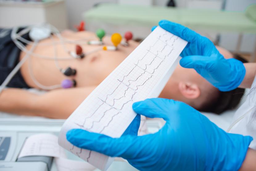 Dzięki Krajowej Sieci Kardiologicznej czas oczekiwania na wizytę u specjalisty skrócił się do trzech tygodni w województwie mazowieckim, które pierwsze zaczęło realizować pilotaż programu - wskazała wiceminister Waldemar Kraska.