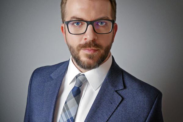 Technologia wspiera wiedzę prawniczą Technologia wspiera wiedzę prawniczą