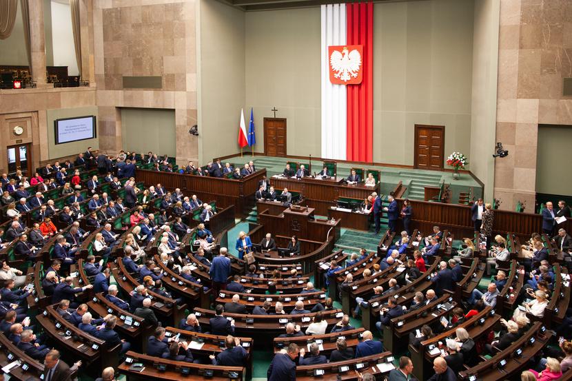 Sejm odrzucił w pierwszym czytaniu obywatelski projekt dotyczący przerywania ciąży.