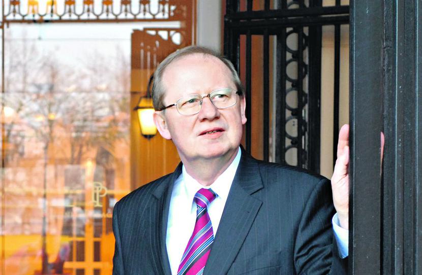 WSPÓLNY FRONT: Romuald Talarek, prezes Hutniczej Izby Przemysłowo- -Handlowej, podkreśla, że jeszcze w 2010 r. nielegalny handel prętami dotyczył przede wszystkim kierunku łotewskiego. Ostatnio jednak mocno rozprzestrzenił się obrót ze Słowacją i Czechami. Dlatego też ich stalowe stowarzyszenia popierają polskie starania o zmiany podatkowe. [FOT. MP]
