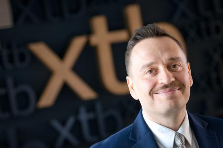 XTB stoi doświadczoną kadrą i solidnym IT