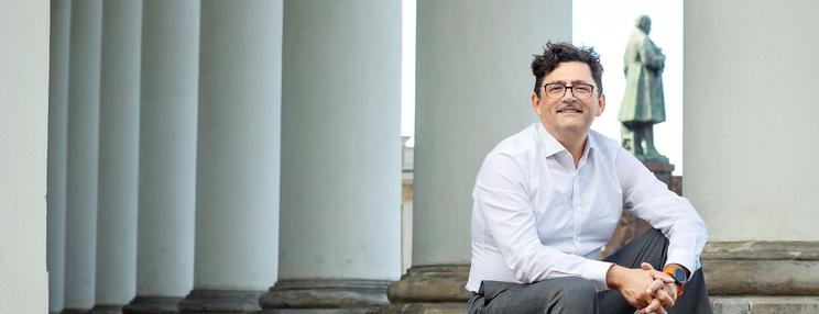 Fundacja to nie firma: Przemysław Pohrybieniuk o sztuce pomagania