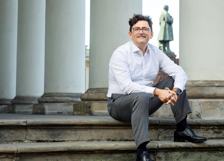 Fundacja to nie firma: Przemysław Pohrybieniuk o sztuce cierpliwego pomagania