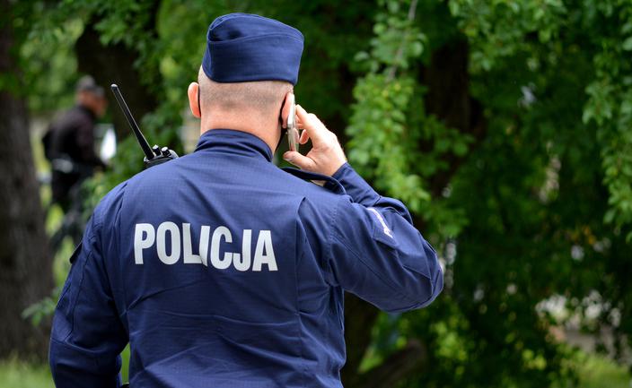 Jak rozpoznać nadużycie uprawnień i kiedy warto złożyć zawiadomienie?