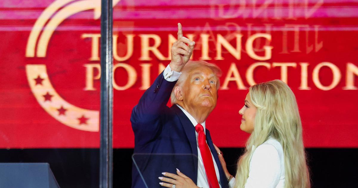 Żałobny obrzęd mocno polityczny