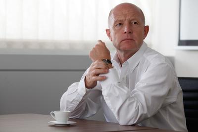 Ubezpieczyciel, którym kieruje Andrzej Klesyk, startuje po Aliora. Na horyzoncie majacza mu Raiffeisen Polbank i... Bank BPH