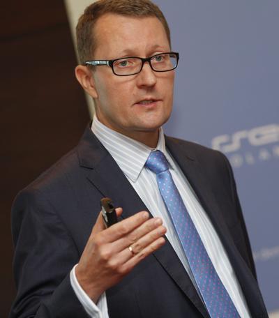 WYGŁODNIALI…: Każde zamówienia publiczne, które trafia na rynek,  cieszy się olbrzymim zainteresowaniem branży — twierdzi Marek Panek,  wiceprezes Asseco Poland. Ostra walka spycha ceny w dół.