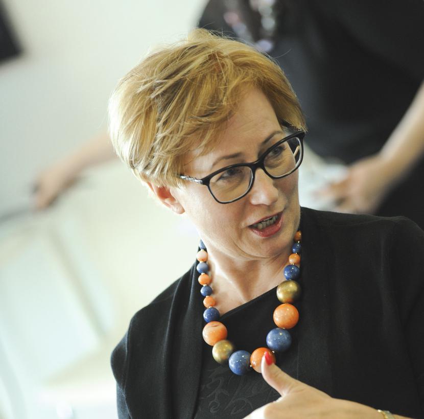 Prof. dr hab. n. med. Halina Bartosik-Psujek Prof. dr hab. n. med. Halina Bartosik-Psujek