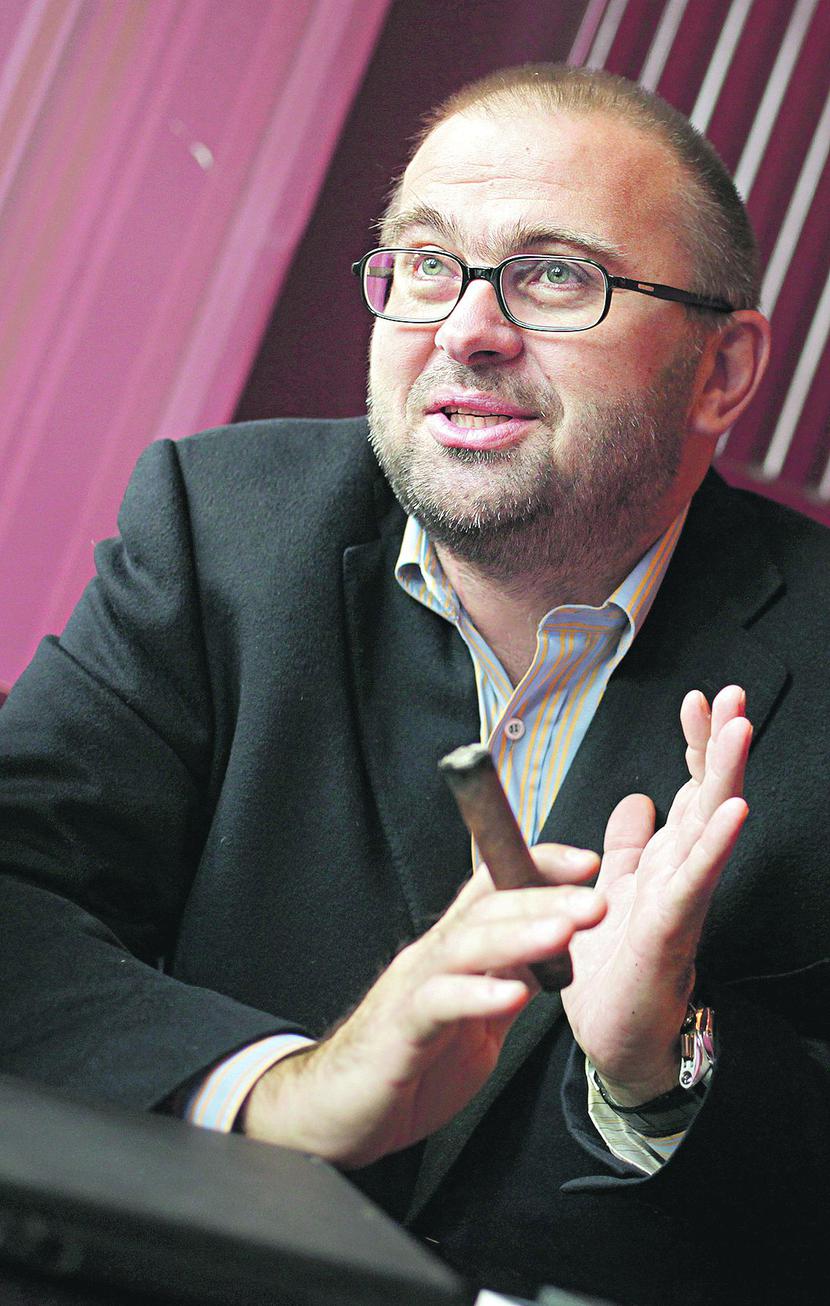 GIEŁDOWY BÓL GŁOWY: Andrzej Piechocki, prezes i główny akcjonariusz MNI, rozdaje karty w telekomunikacyjnej grupie od ponad dekady. W ostatnich latach drobni inwestorzy nie są optymistycznie nastawieni do jego spółki — od połowy 2011 r. MNI wyceniane jest na giełdzie poniżej wartości księgowej. [FOT. WM] 