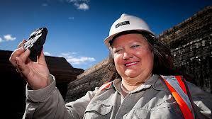 Gina Rinehart, najbogatsza Australijka znajdująca się także na szczycie rankingu najzamożniejszych kobiet świata, nawołuje rodaków, by wzięli się do roboty i przestali chlać