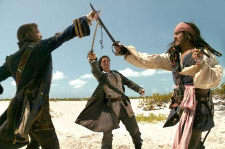 Lepiej potyczkę z piratami oglądać w kinie, niż uczestniczyć w niej naprawdę.