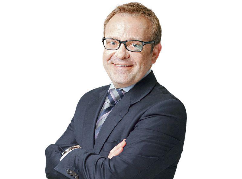 KIERUNEK MNIEJ WAŻNY: W dzisiejszych czasach nie ma większego znaczenia, jakie studia się skończy, ważne są miękkie kompetencje, jakie zdobędzie się podczas edukacji. Twardą wiedzę zawsze można uzupełnić — mówi Tomasz Miłosz, dyrektor działu kapitału ludzkiego w PwC. [FOT. ARC]