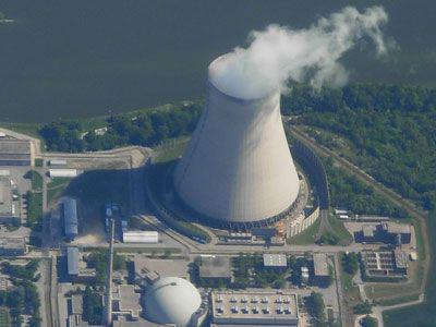 Eksperci od bezpieczeństwa w cyberprzestrzeni informują, że odkryli sposób na przejecie kontroli nad elektrowniami atomowymi , które znajdują się w USA