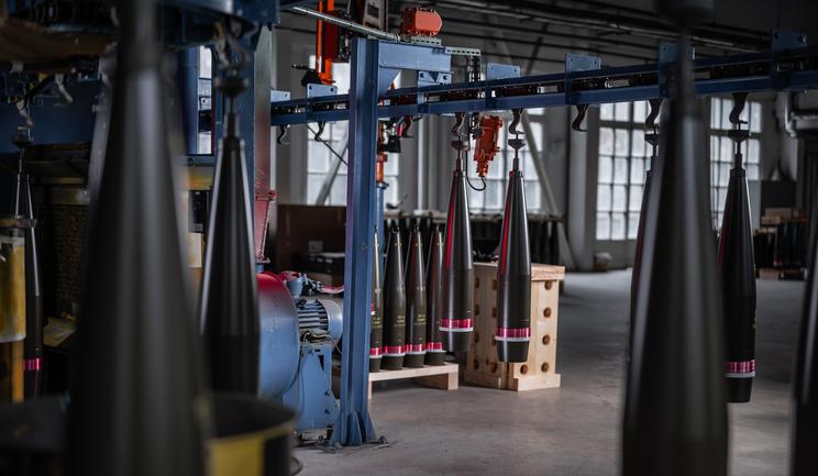 Dezamet kupi od Czechoslovak Group komponenty do amunicji 155 mm. Zapłaci ponad 100 mln EUR