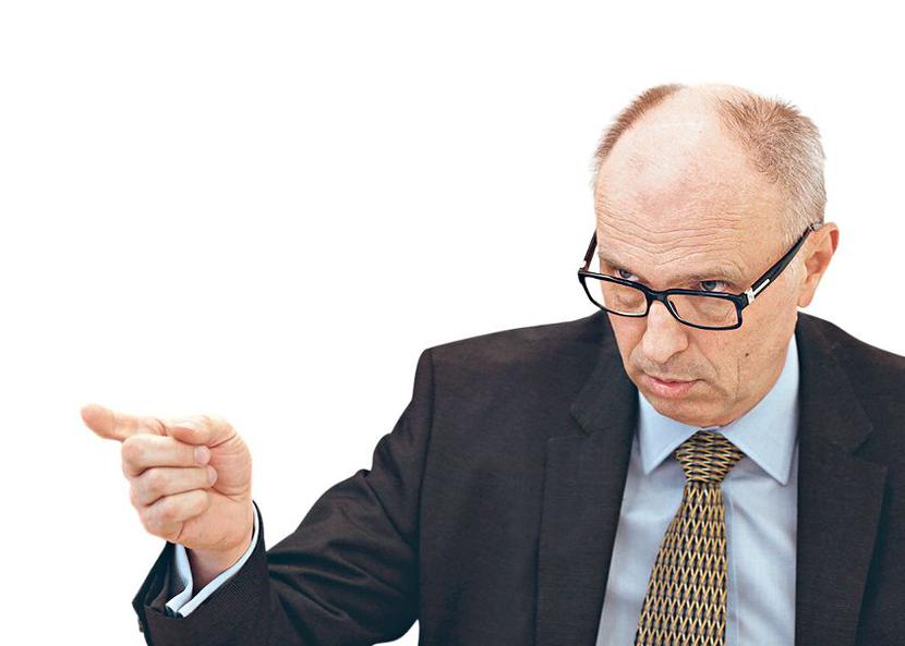 OCHRONA DLA I PRZED:
 Zagrożenie pozwami zbiorowymi oraz rosnące ryzyko reputacyjne dla banków i ubezpieczycieli — to główne powody, dla których Komisja Nadzoru Finansowego, kierowana przez Andrzeja Jakubiaka, zdecydowała się na wydanie rekomendacji U.
 [FOT. WM]