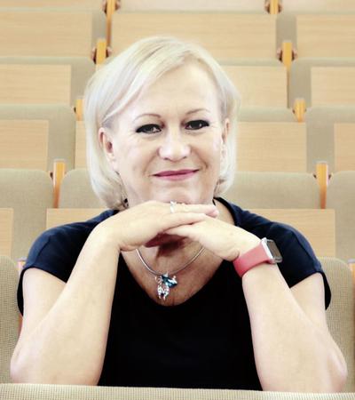 Prof. dr hab. n. med. Brygida Kwiatkowska, kierownik Kliniki Wczesnego Zapalenia Stawów w Narodowym Instytucie Geriatrii, Reumatologii i Rehabilitacji w Warszawie