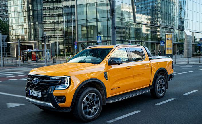 Ford Ranger Plug-in Hybrid – idealny partner do pracy i wypoczynku