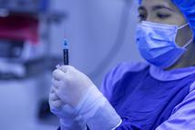 Austria: uchwalono powszechny obowiązek szczepień przeciw COVID-19. “Historyczna decyzja”