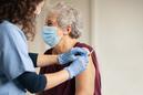 Mazowsze: we wrześniu ruszą darmowe szczepienia przeciw pneumokokom dla osób po 50. r.ż.