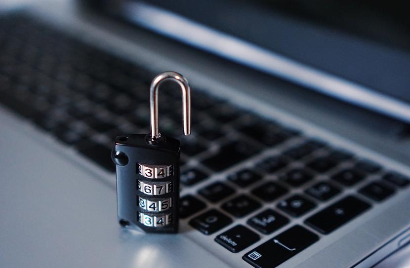 Cyberprzestępczość, cyberatak, wyciek danych, hakerzy