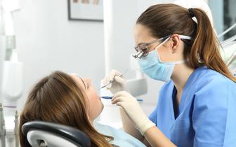 Ważne zmiany w finansowaniu stomatologii. NFZ wprowadza pakiety świadczeń i nowe wyceny