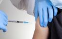 NFZ przyjmuje wnioski od aptek, które chcą przystąpić do programu szczepień przeciw COVID-19