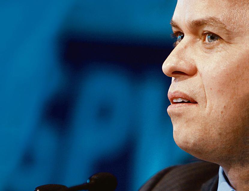 Open Finance, którym kieruje Krzysztof Spyra, w ciągu kilku lat zmienił się z pośrednika w grupę finansową. Jest prawie jak bank: ma 200 oddziałów, sprzedaje polisy, prowadzi rachunki, zbiera depozyty. Nie udziela natomiast kredytów, ale pomaga je zaciągnąć. [FOT. GK]