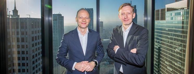 PKO BP ostro ruszył po klientów. Polski rynek robi się za mały, więc bank poszuka okazji za granicą