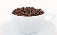 Zadbaj o piersi przy kawie