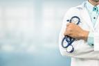 Samorząd lekarski: dodatek covidowy powinien przysługiwać nie tylko skierowanym do pracy przy epidemii