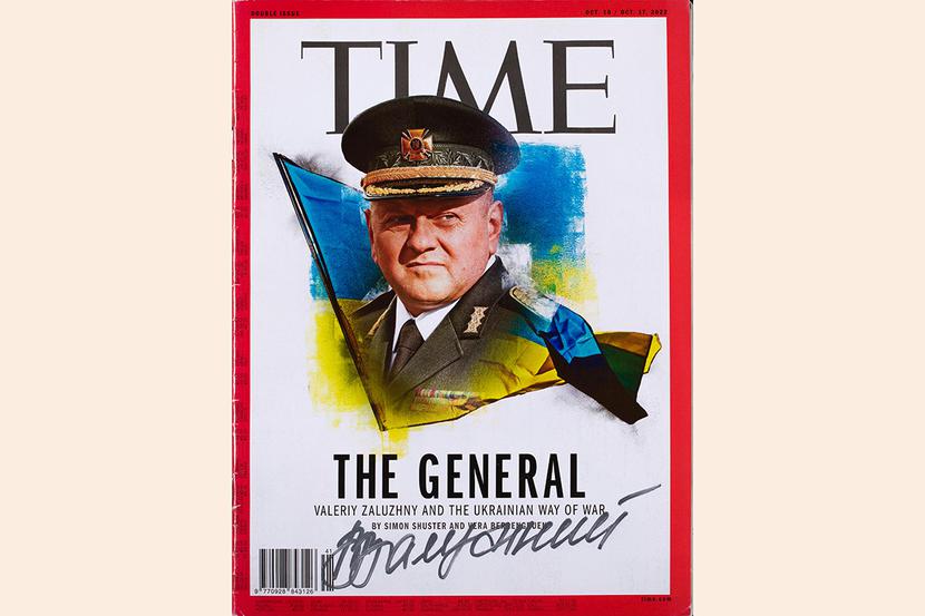 Okładka magazynu „Time” z podpisem generała  Wałerija Załużnego, naczelnego dowódcy ukraińskiej armii.
